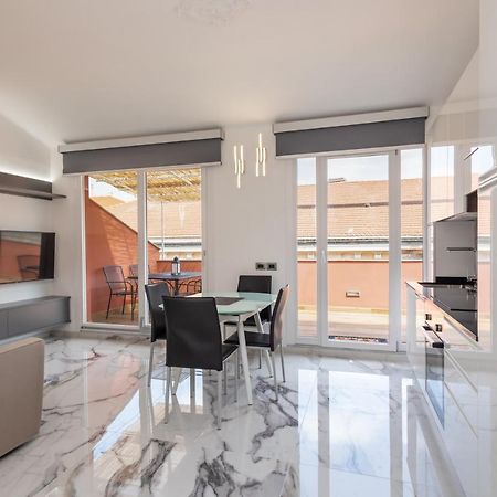 Casa Vacanza " La Rosa " Imperia Liguria Ngoại thất bức ảnh