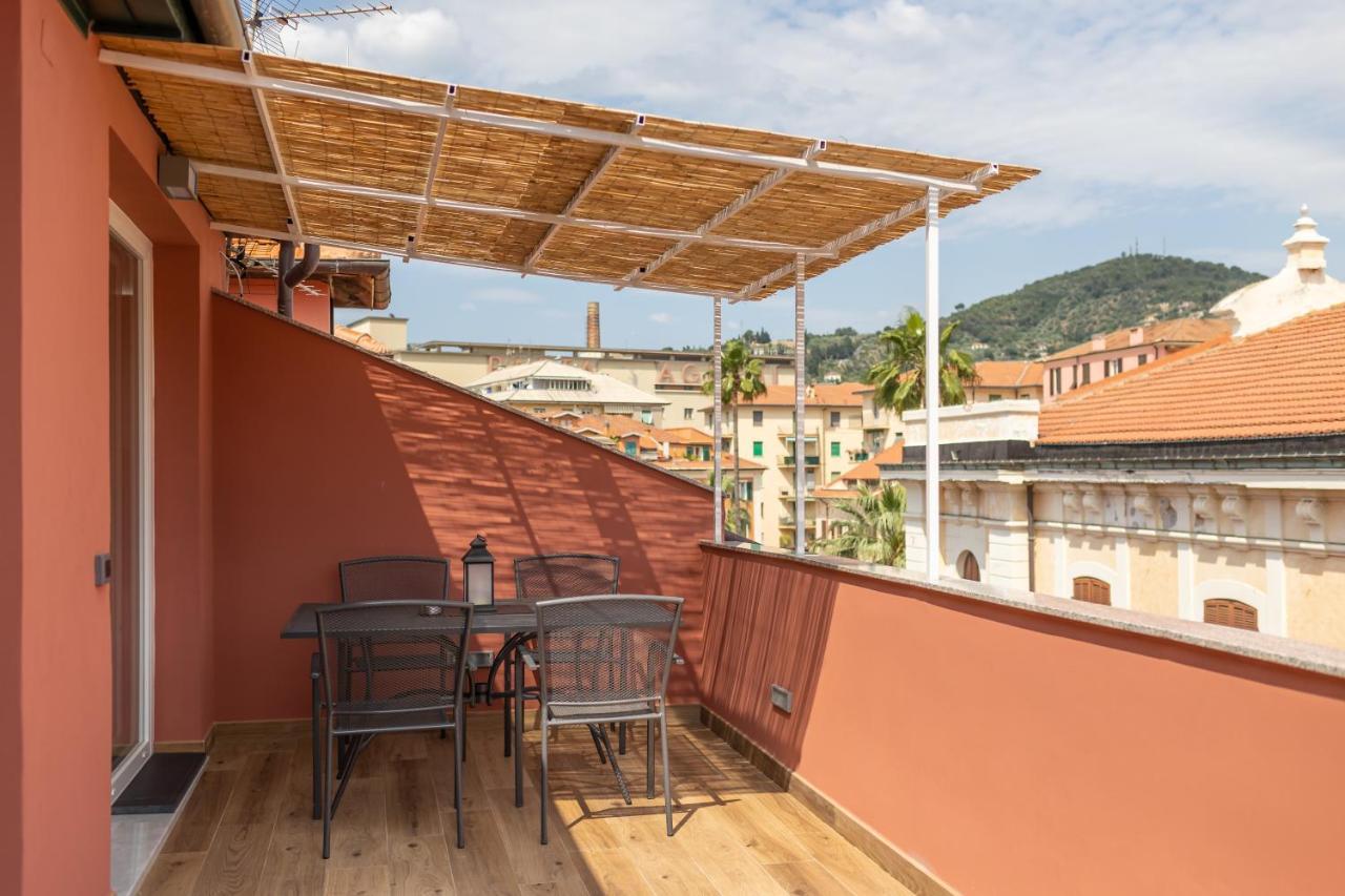Casa Vacanza " La Rosa " Imperia Liguria Ngoại thất bức ảnh