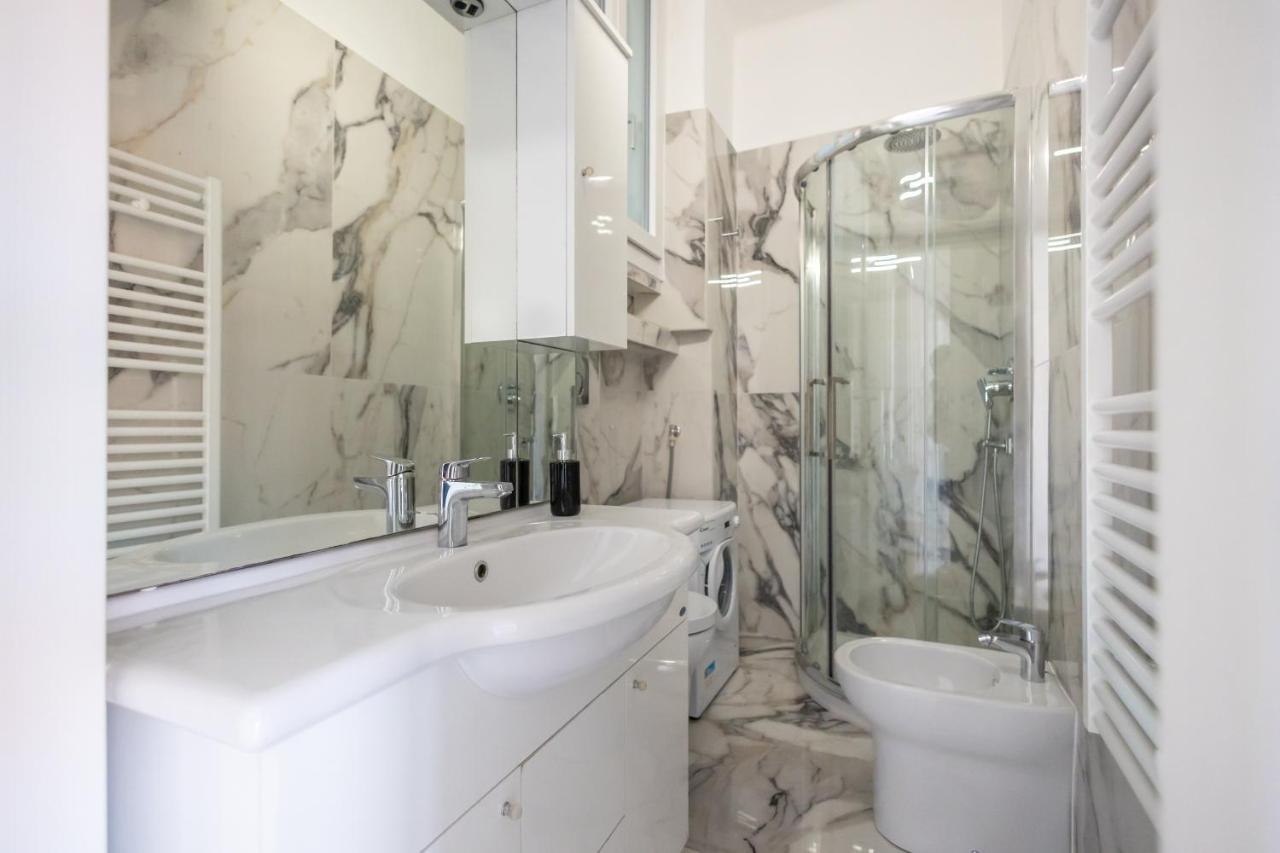 Casa Vacanza " La Rosa " Imperia Liguria Ngoại thất bức ảnh