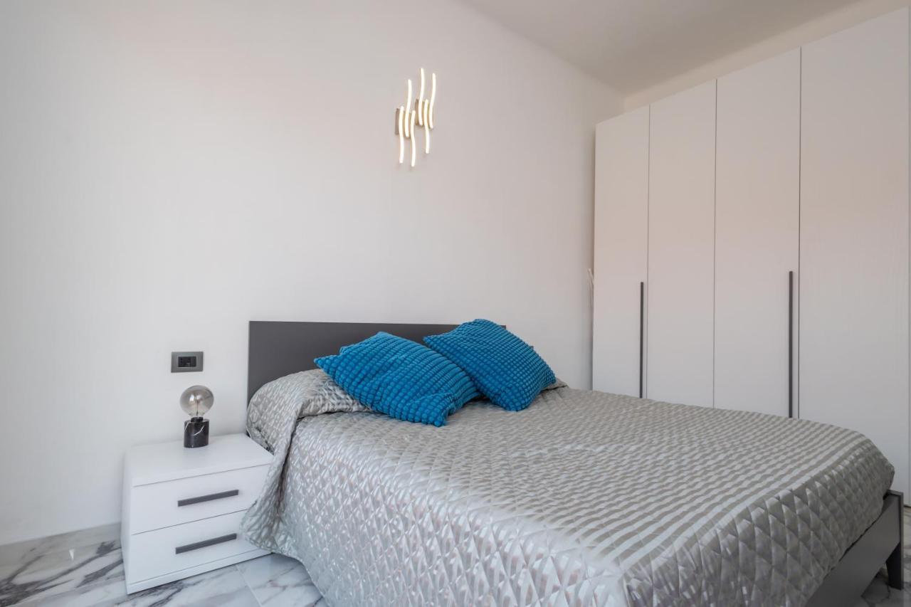 Casa Vacanza " La Rosa " Imperia Liguria Ngoại thất bức ảnh